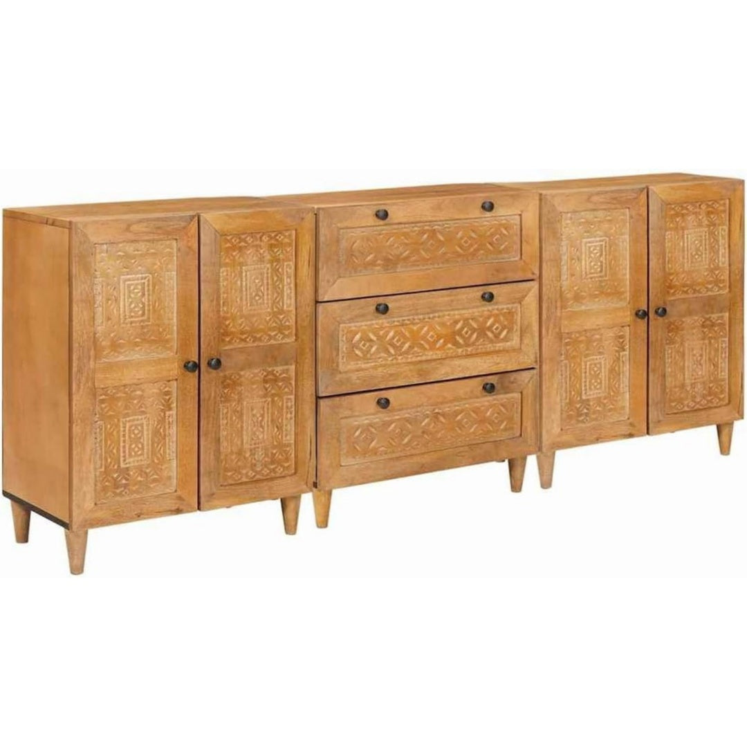 Geschlossener Stauraum und matte Oberflaechen an dem Sideboard