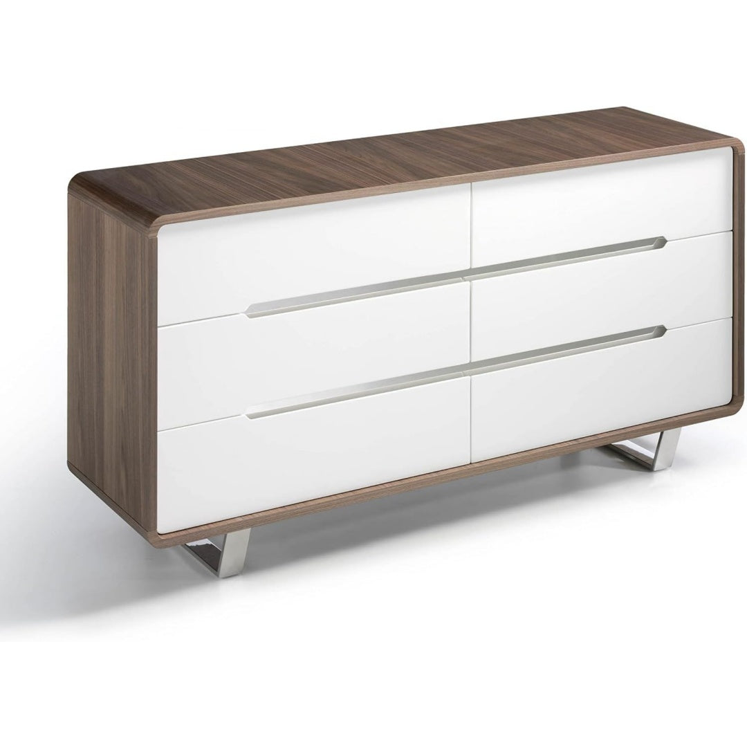 Sanft schliessende Fronten praegen das Sideboard aus Metall